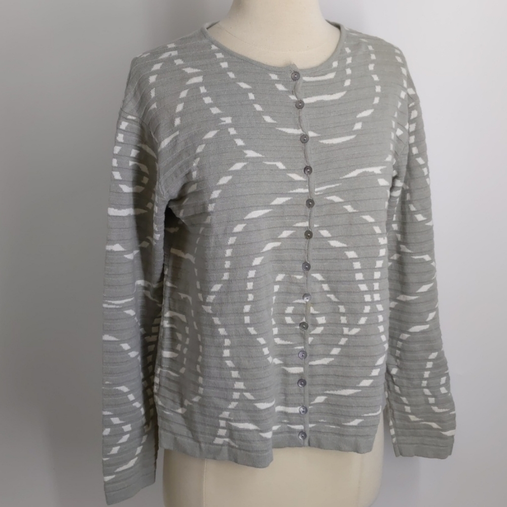 Mansted gray w white cardigan-sz M